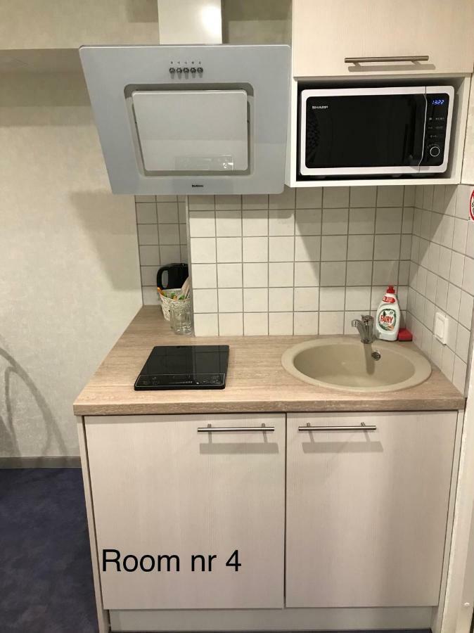 Liivalaia 40 Cozy Kitchen Studio Tallinn Luaran gambar