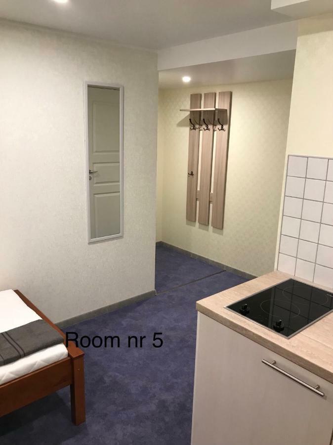 Liivalaia 40 Cozy Kitchen Studio Tallinn Luaran gambar