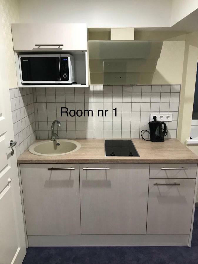 Liivalaia 40 Cozy Kitchen Studio Tallinn Luaran gambar